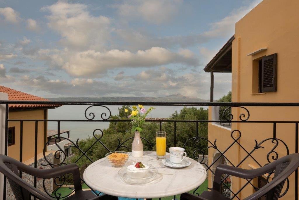 Villa Georgia Каливес Екстериор снимка