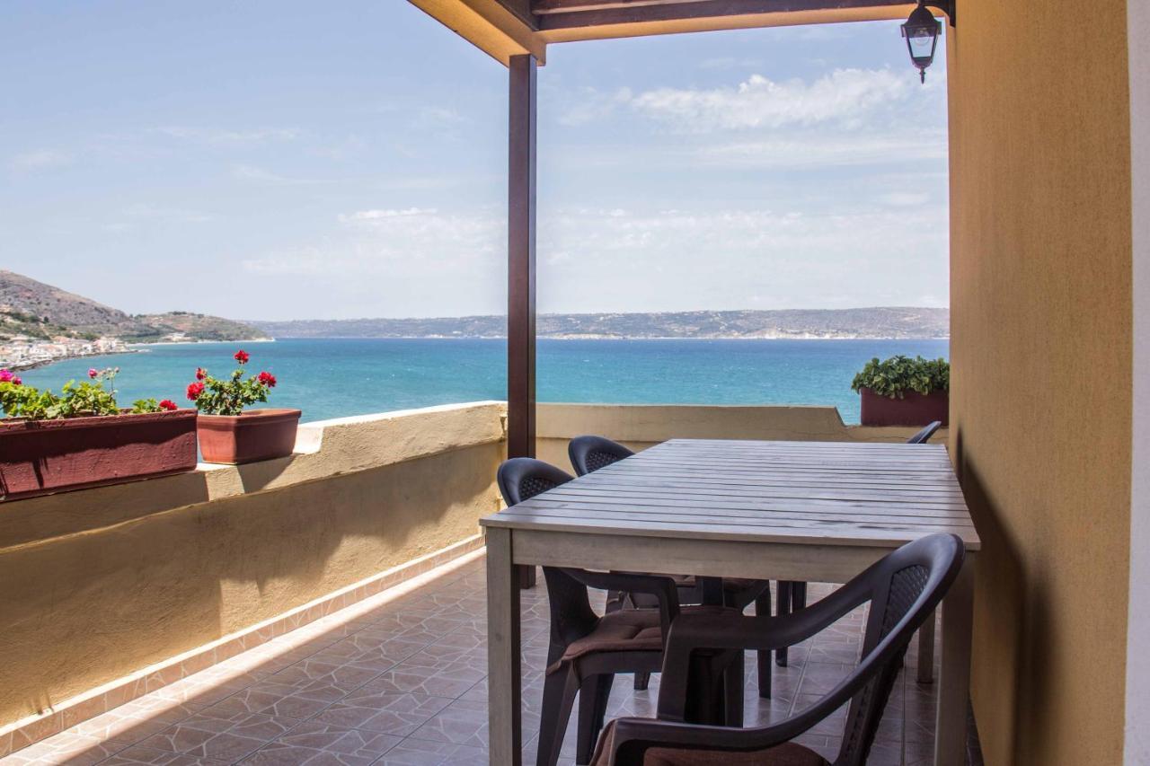 Villa Georgia Каливес Екстериор снимка