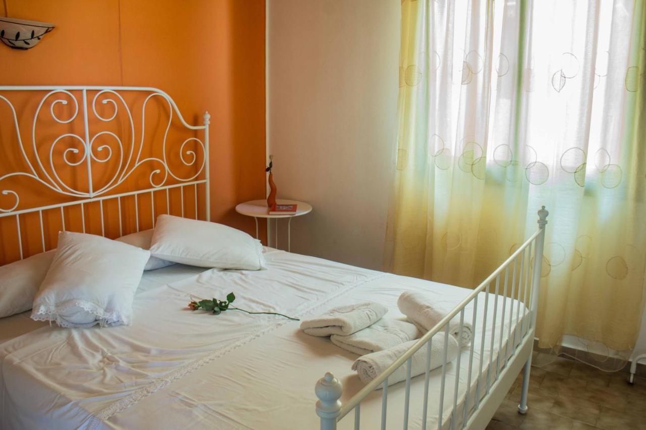 Villa Georgia Каливес Екстериор снимка