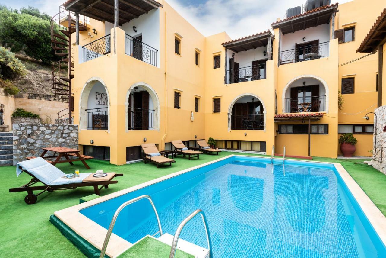 Villa Georgia Каливес Екстериор снимка